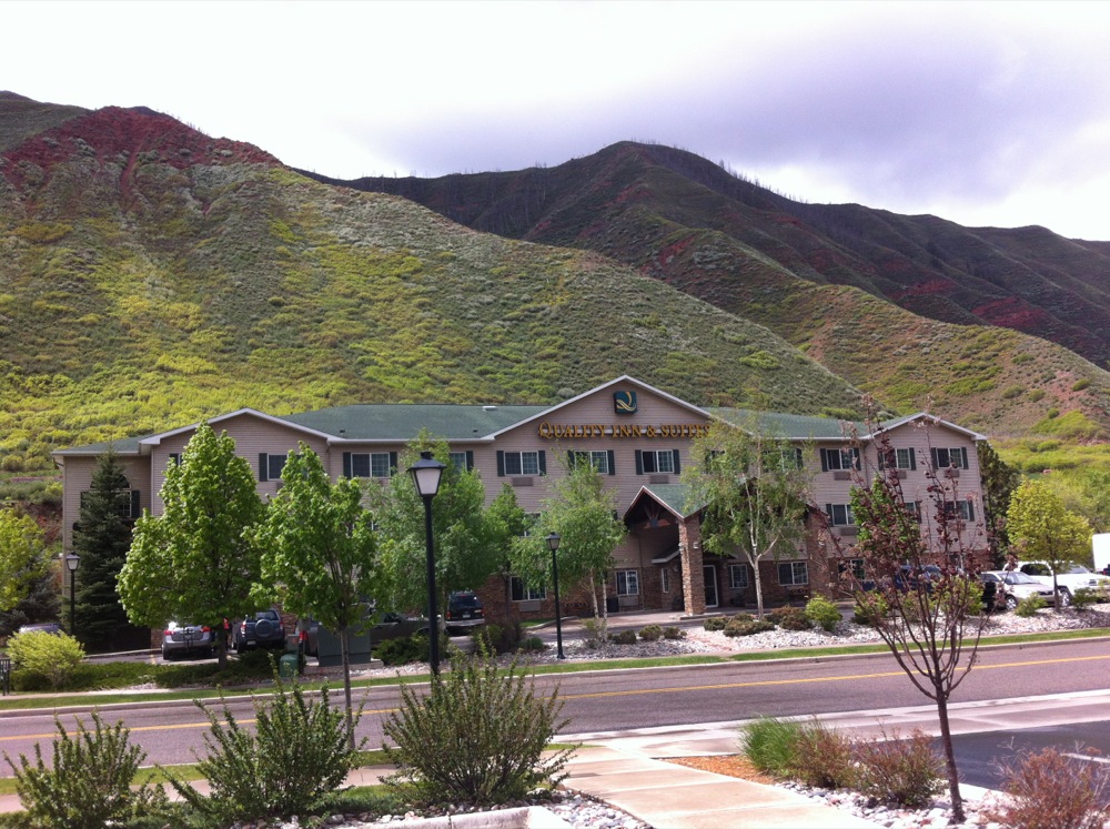 Quality Inn & Suites in Glenwood Springs, CO offers affordable and comfortable lodging